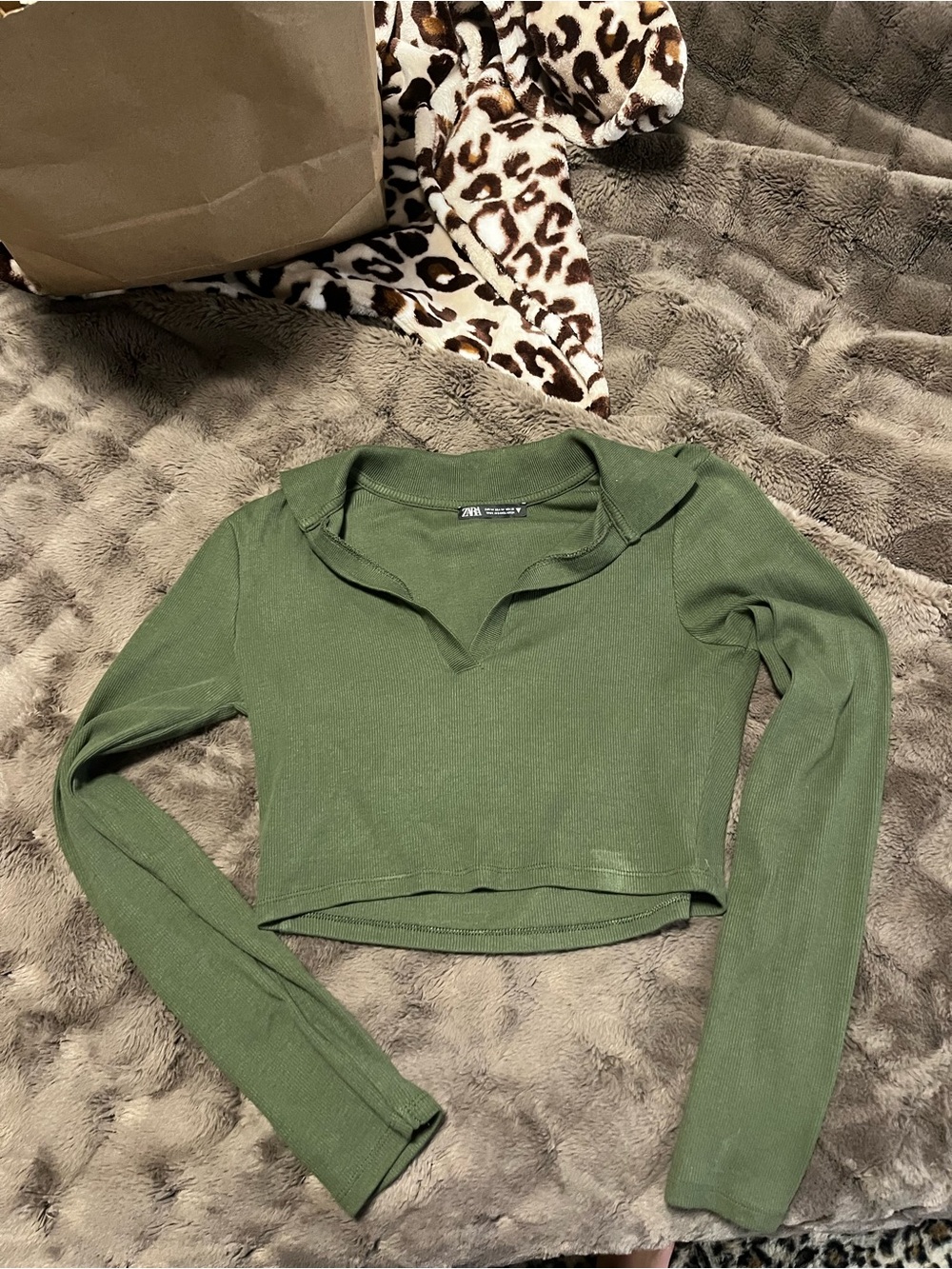Zara Olive Green Collared Long-Sleeve Crop Top